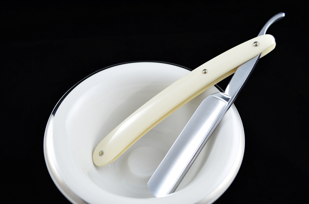 Boker Edelweiss 5/8 Straight Razor