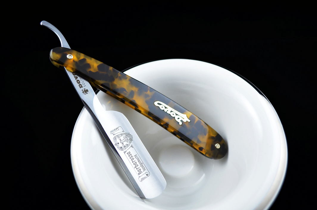 Dovo Barbarossa 5/8 Short Blade Tortoiseshell Straight Razor, Round Point