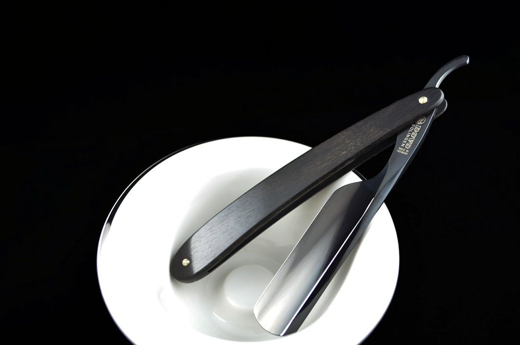 Dovo Bismarck 6/8 Pakkawood Straight Razor - Black Finish