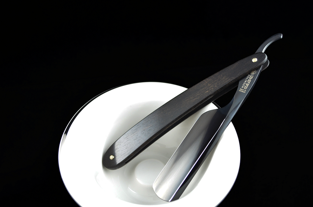 Dovo Bismarck 6/8 Pakkawood Straight Razor-Black Finish