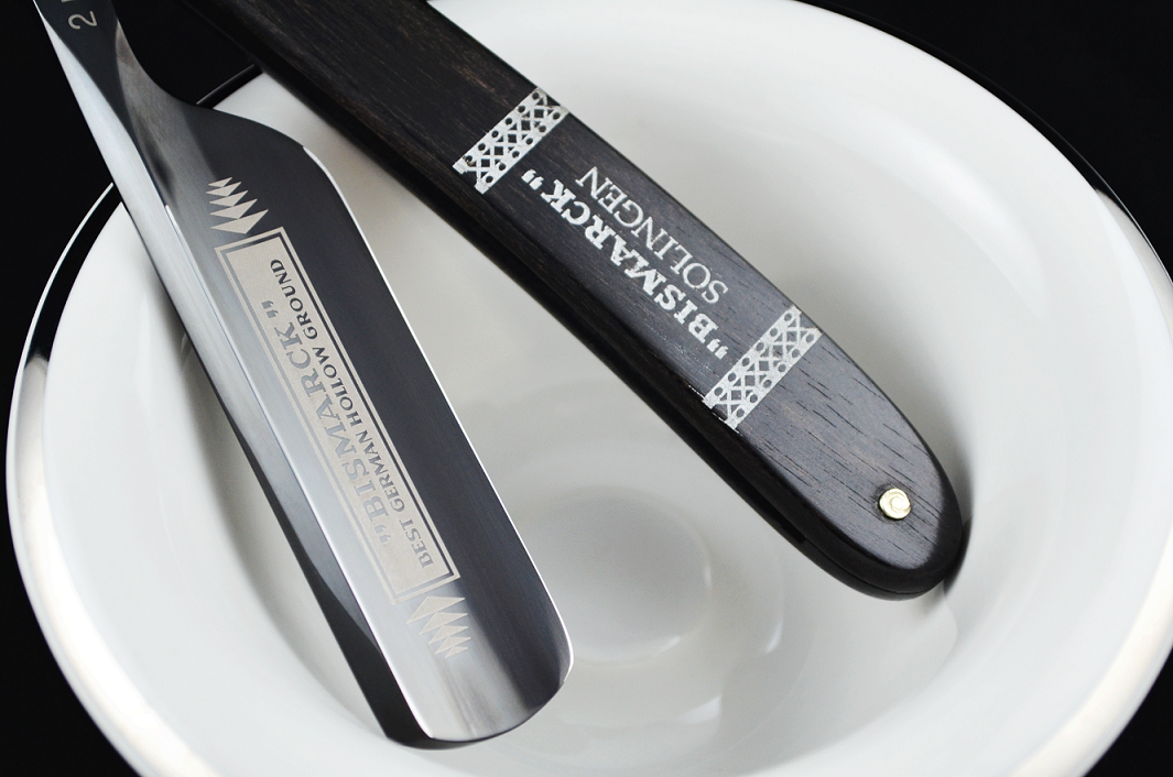 Dovo Bismarck 6/8 Pakkawood Straight Razor-Black Finish