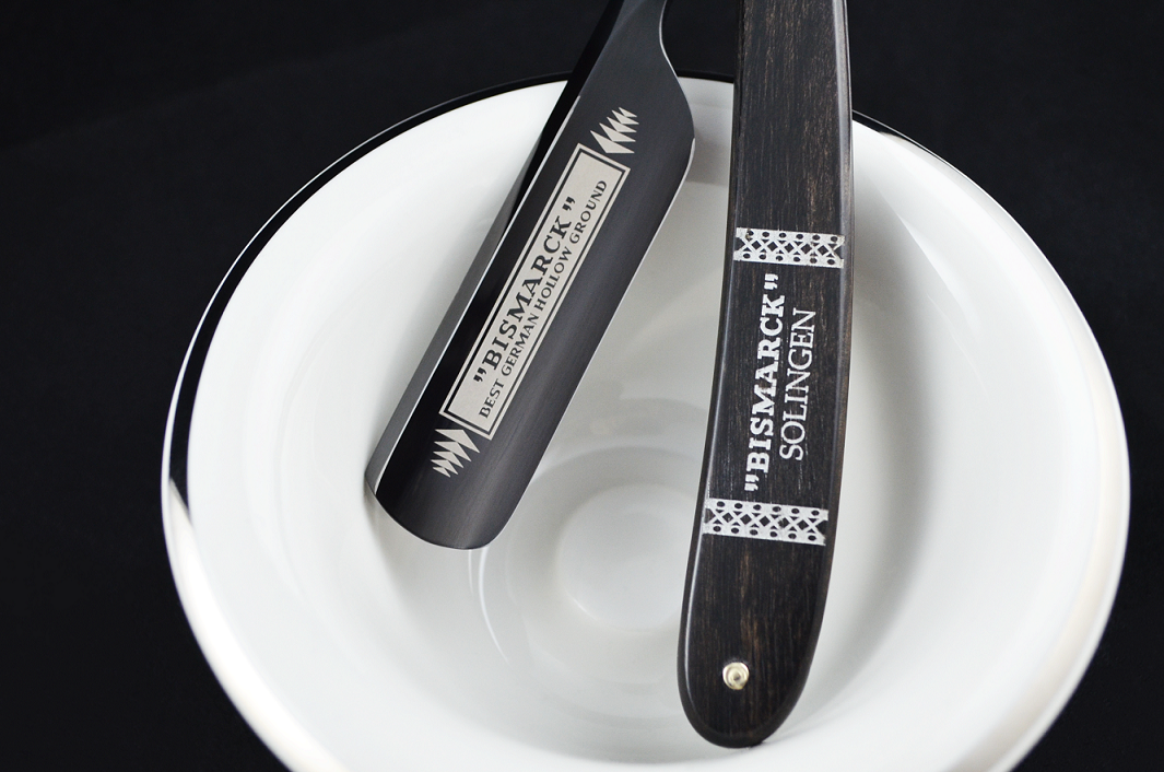 Dovo Bismarck 6/8 Pakkawood Straight Razor - Black Finish
