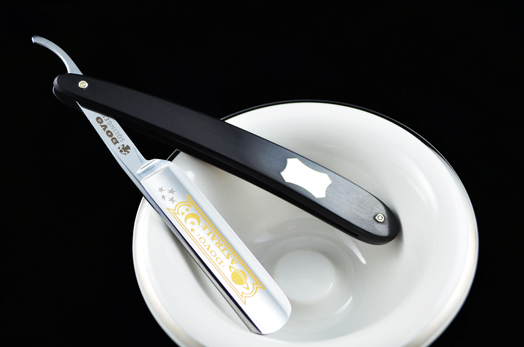 DOVO ASTRALE 5/8 STRAIGHT RAZOR