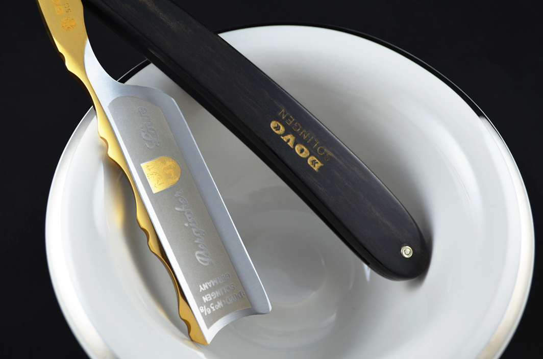 Dovo Bergischer Lowe 6/8 Ebony Wood Straight Razor