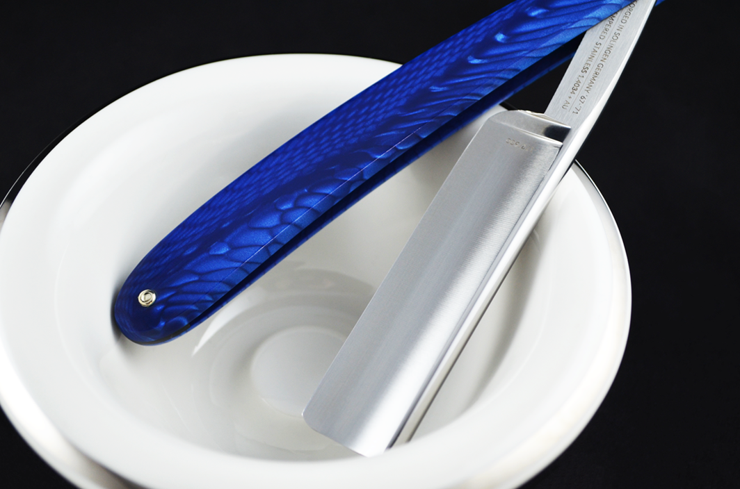 Dovo Facharbeit Blau 6/8 Straight Razor, Limited Edition