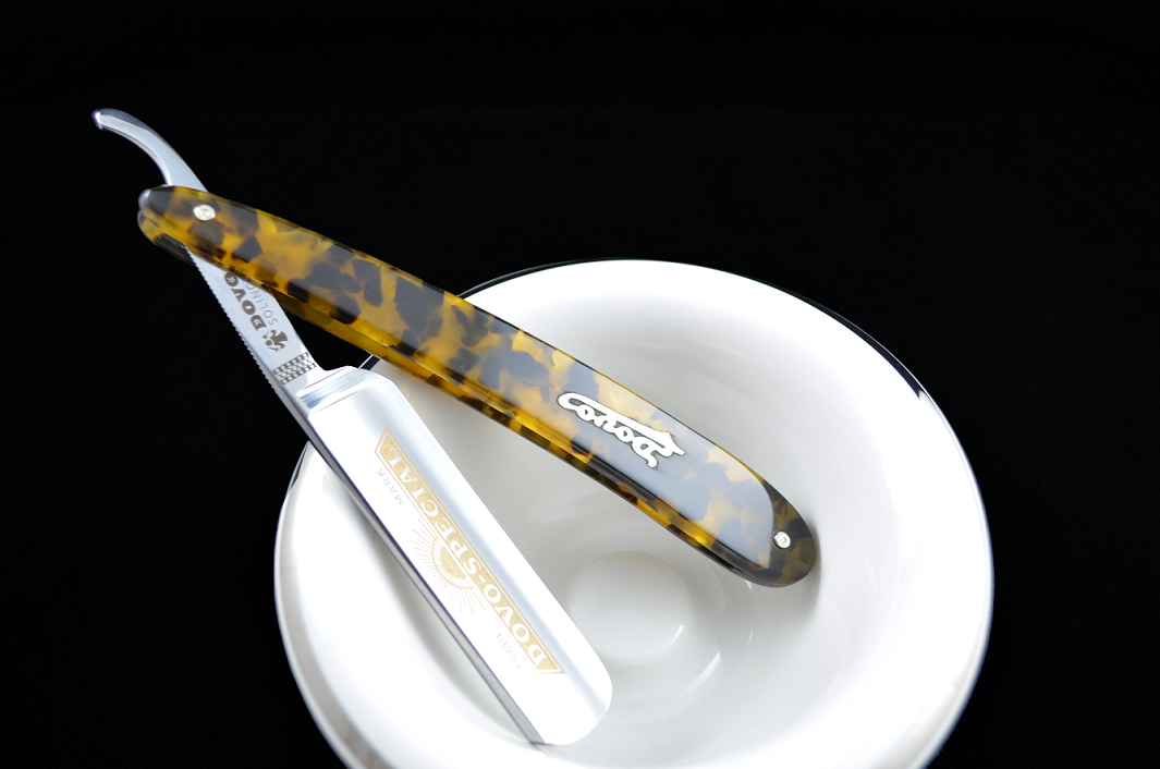 Dovo Special 5/8 Straight Razor with Tortoiseshell Scales