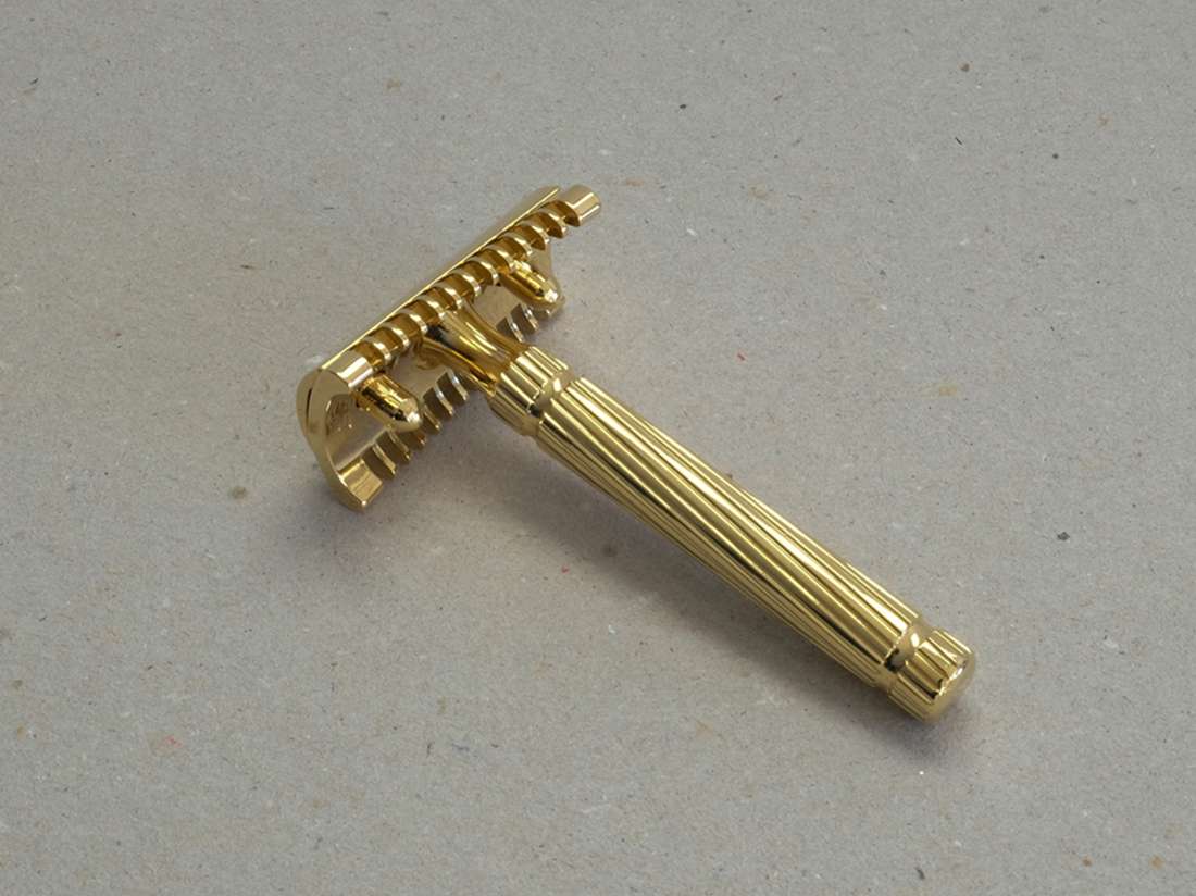 Fatip il Piccolo Storto Gold Original Safety Razor, Open Comb