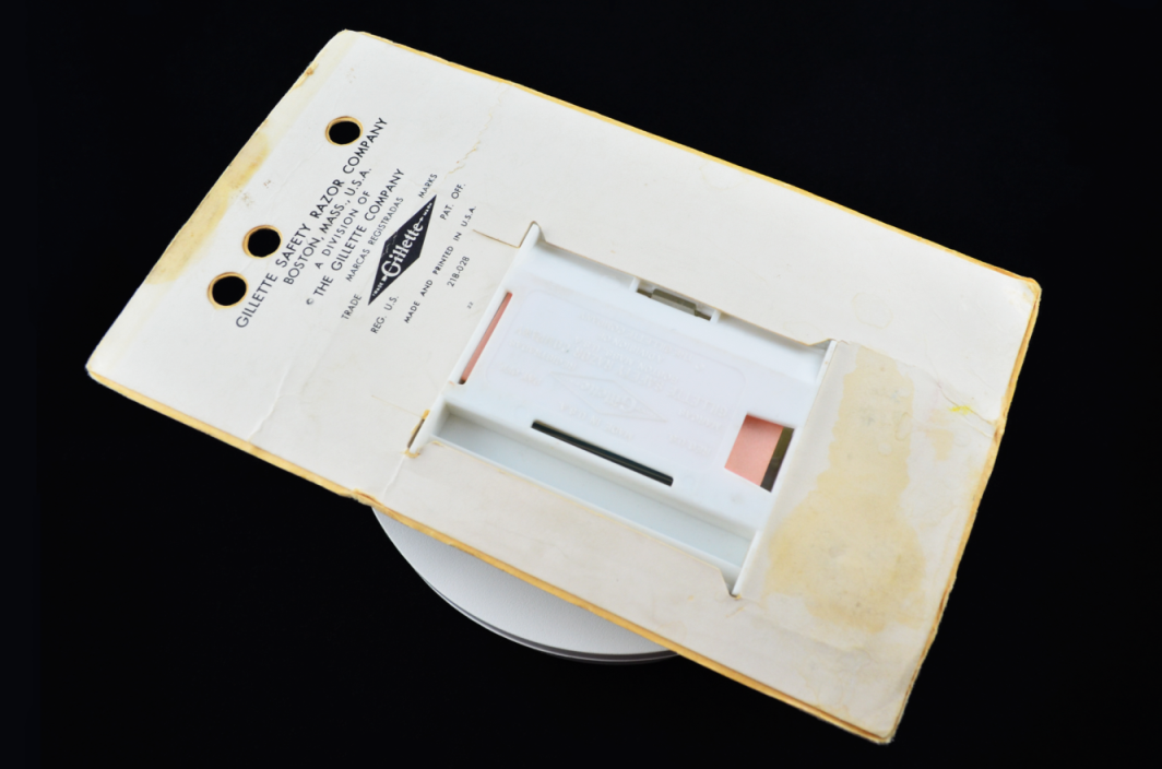 NOS Gillette Blue Starburst Lady Gillette One Piece Safety Razor