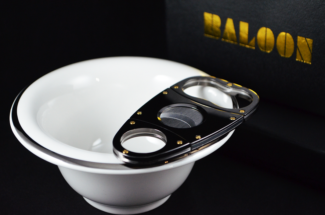 Baloon Three Finger Cigar Cutter