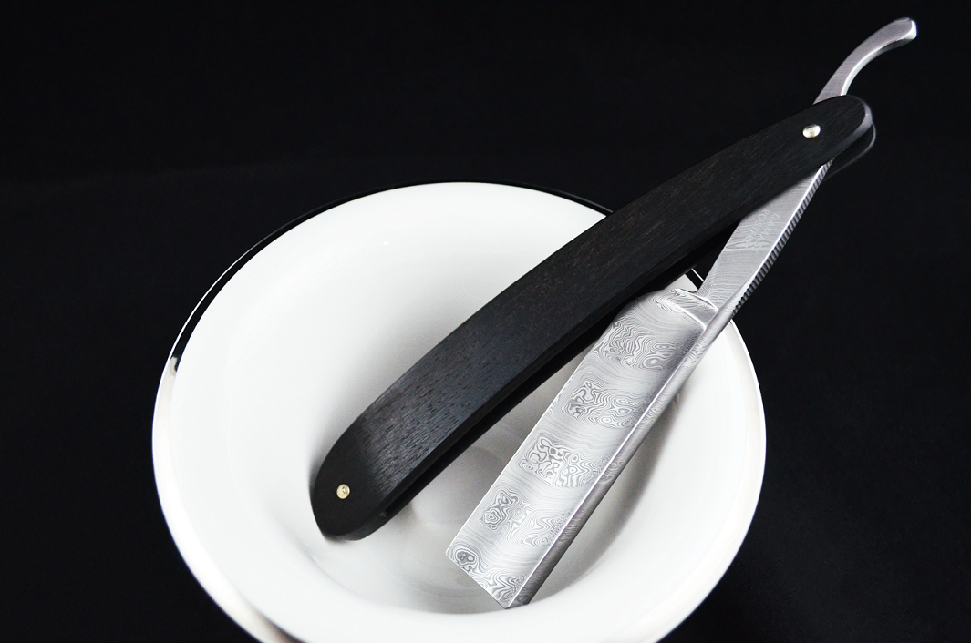 Boker Damascus Ebony 6/8 Straight Razor