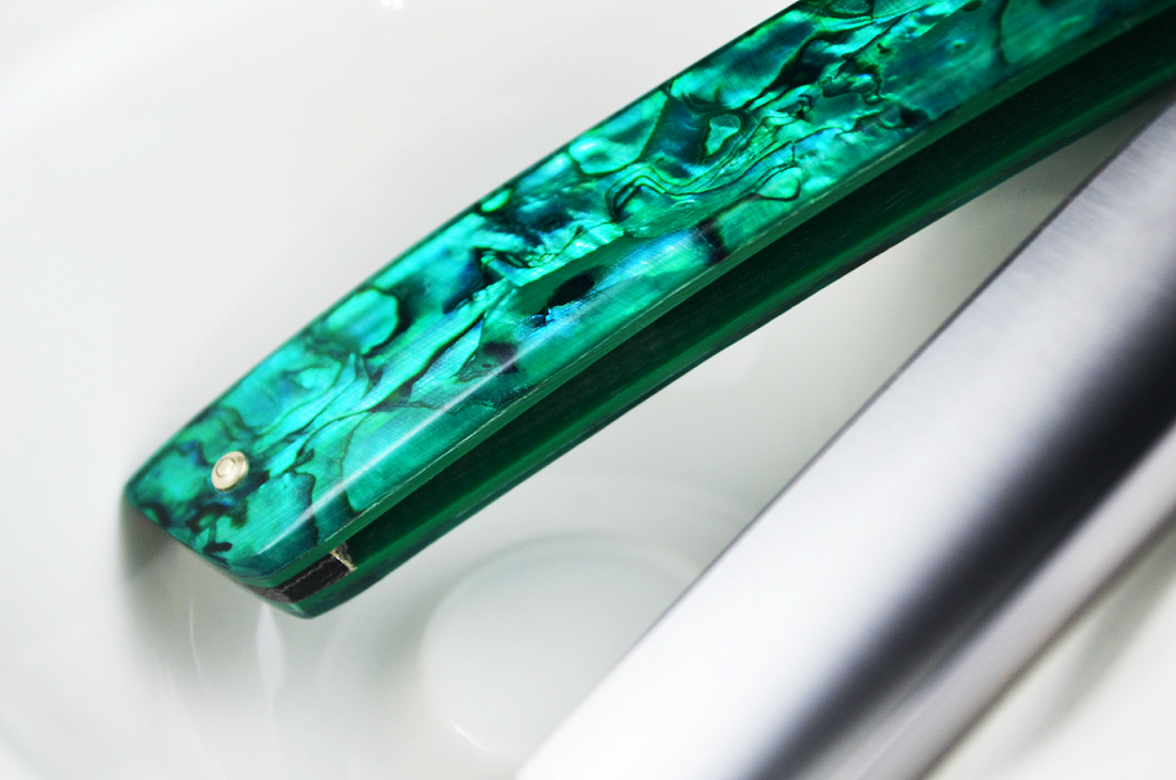 Boker Green Abalone 6/8 French Point Straight Razor