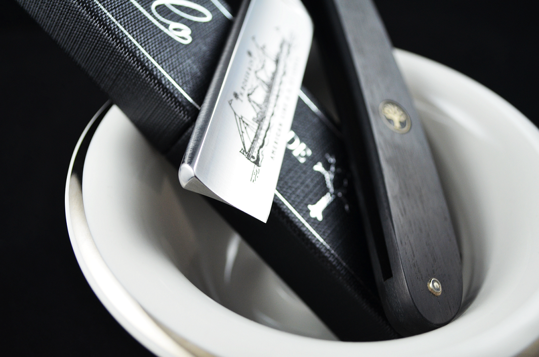 Boker S.S. Saint Louis Ebony Wood 6/8 Straight Razor