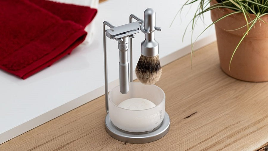 Merkur Futur 4-Piece Double Edge Safety Razor Set, Satin Finish