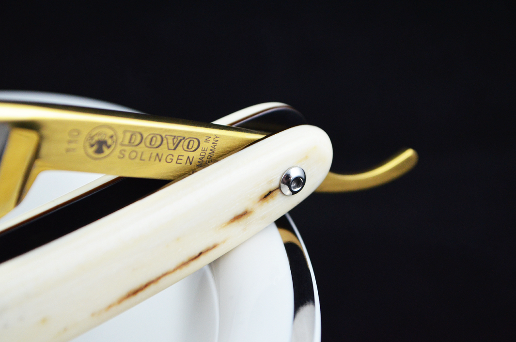 NOS Dovo Genuine Mammoth Tusk Ivory 5/8 Straight Razor