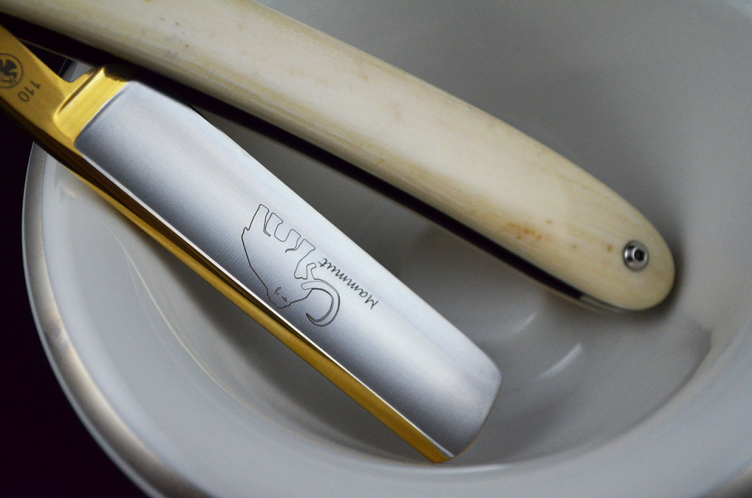 NOS Dovo Genuine Mammoth Tusk Ivory 5/8 Straight Razor