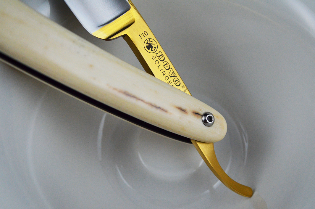 NOS Dovo Genuine Mammoth Tusk Ivory 5/8 Straight Razor