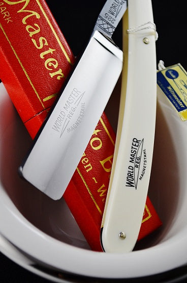 World Master 6/8 Vintage Straight Razor NOS