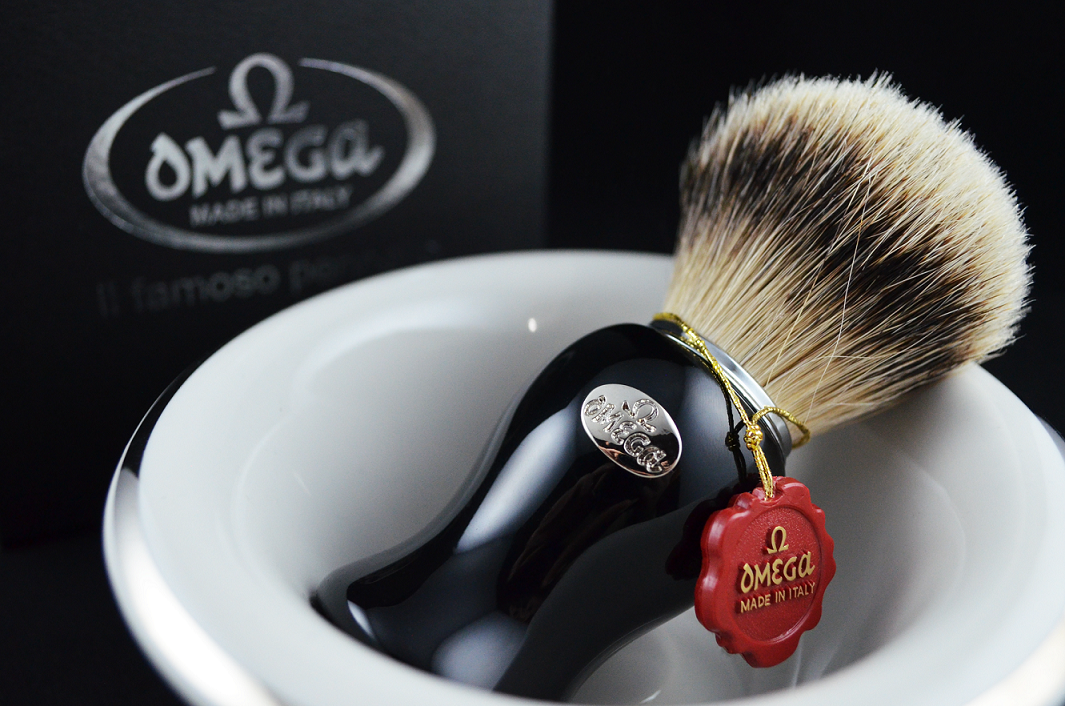 Omega 6613 Silvertip Badger Shaving Brush with Resin Handle