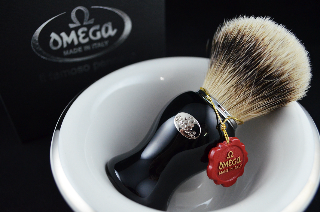 Omega 6613 Silvertip Badger Shaving Brush with Resin Handle