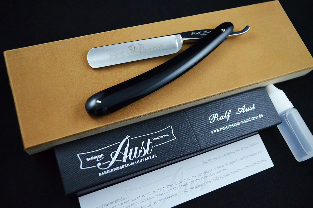 Ralf Aust 5/8 Round Point Straight Razor Set