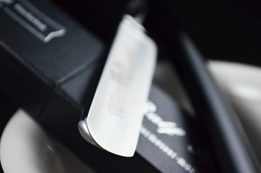 Ralf Aust 5/8 Round Point Straight Razor "Shave Ready"