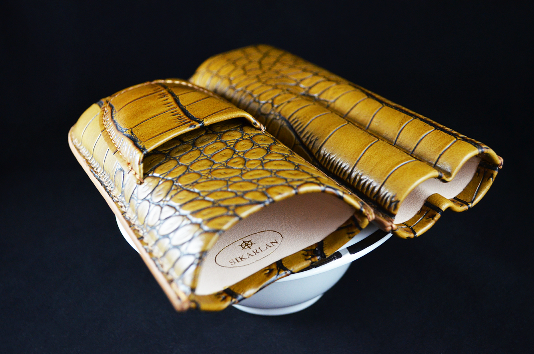 Sikarlan Alligator Cigar Case with Cutter