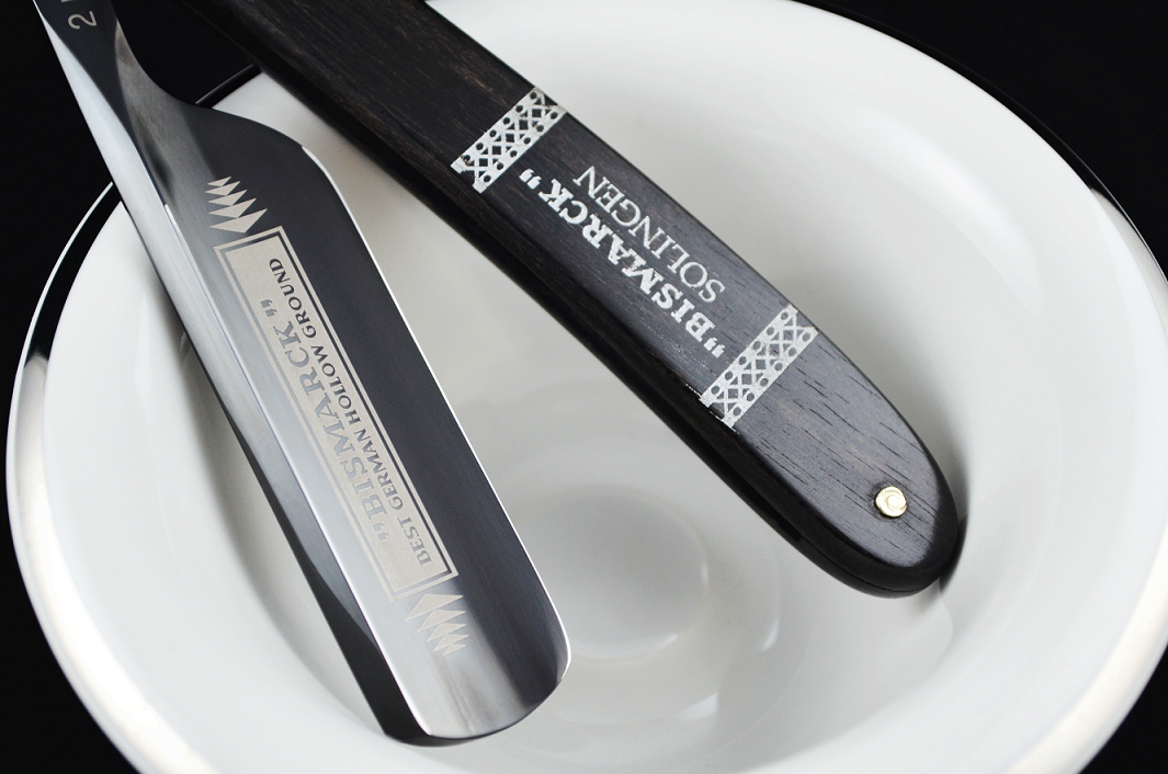 Dovo Bismarck 6/8 Pakkawood Straight Razor - Black Finish