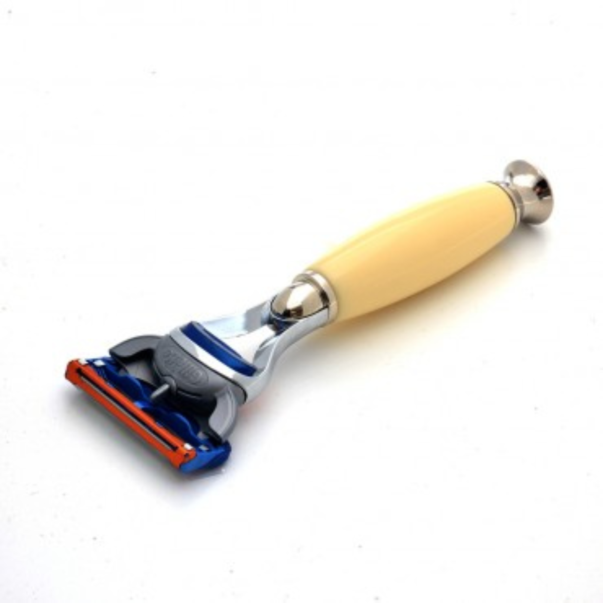 Ivory and Chrome Fusion Head Cartridge Razor