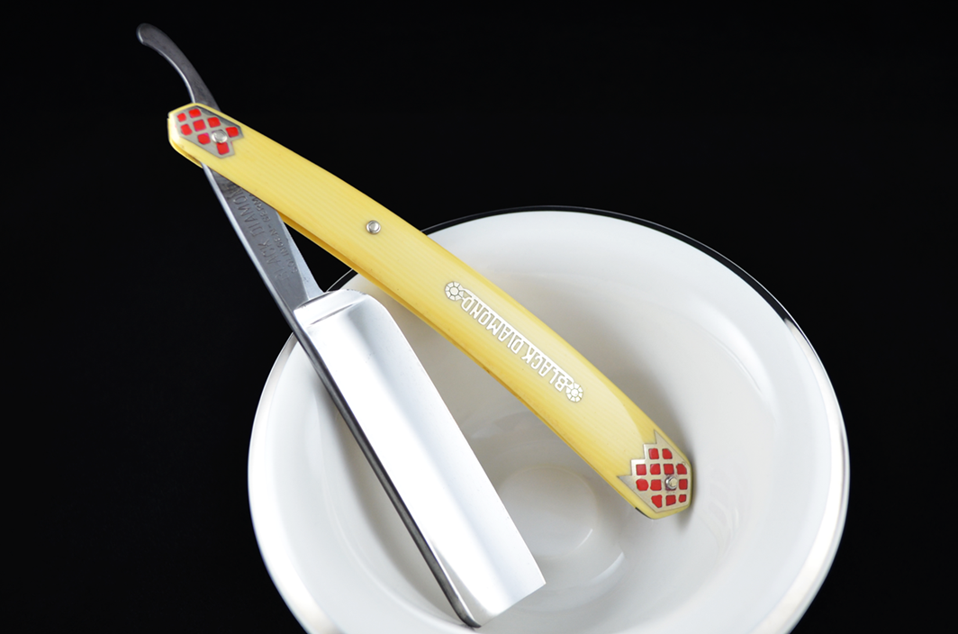 Black Diamond 13/16 Straight Razor (Mint)