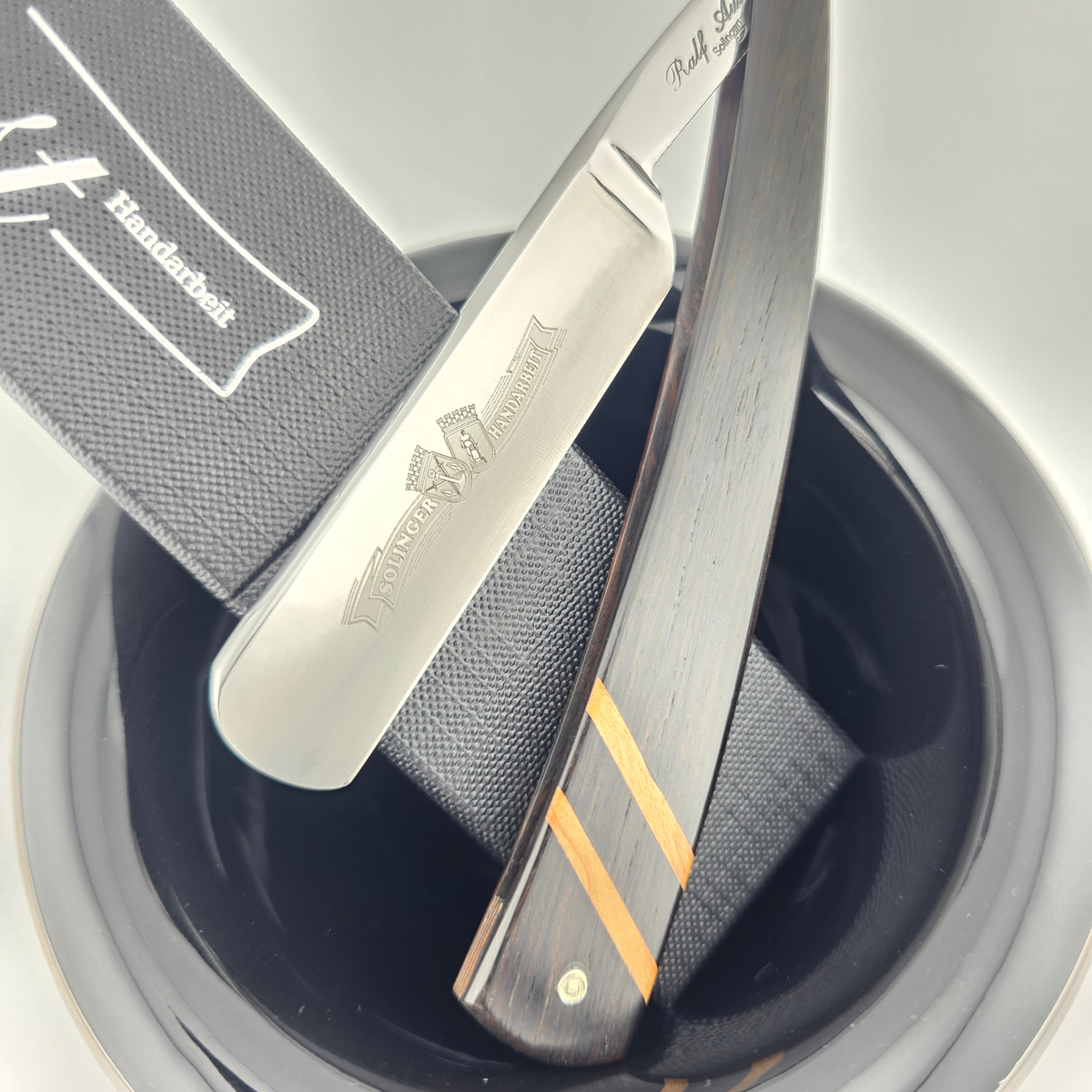 Ralf Aust 5/8 African Blackwood with Olive Inlay Straight Razor