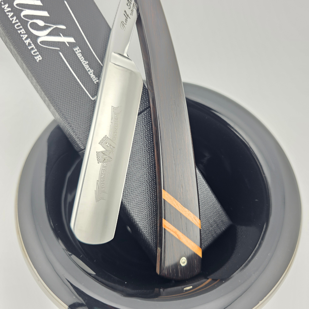 Ralf Aust 5/8 African Blackwood with Olive Inlay Straight Razor