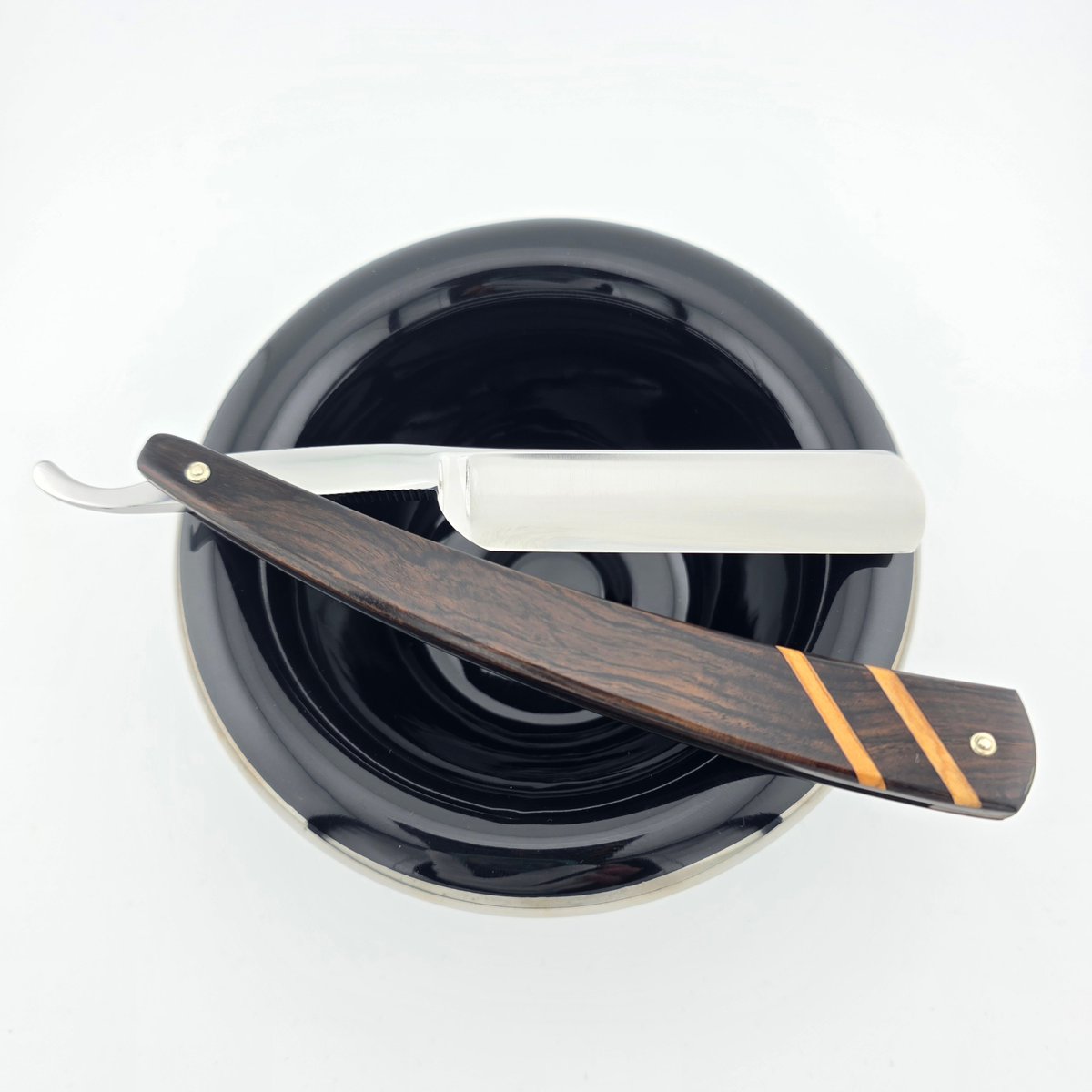 Ralf Aust 5/8 African Blackwood with Olive Inlay Straight Razor