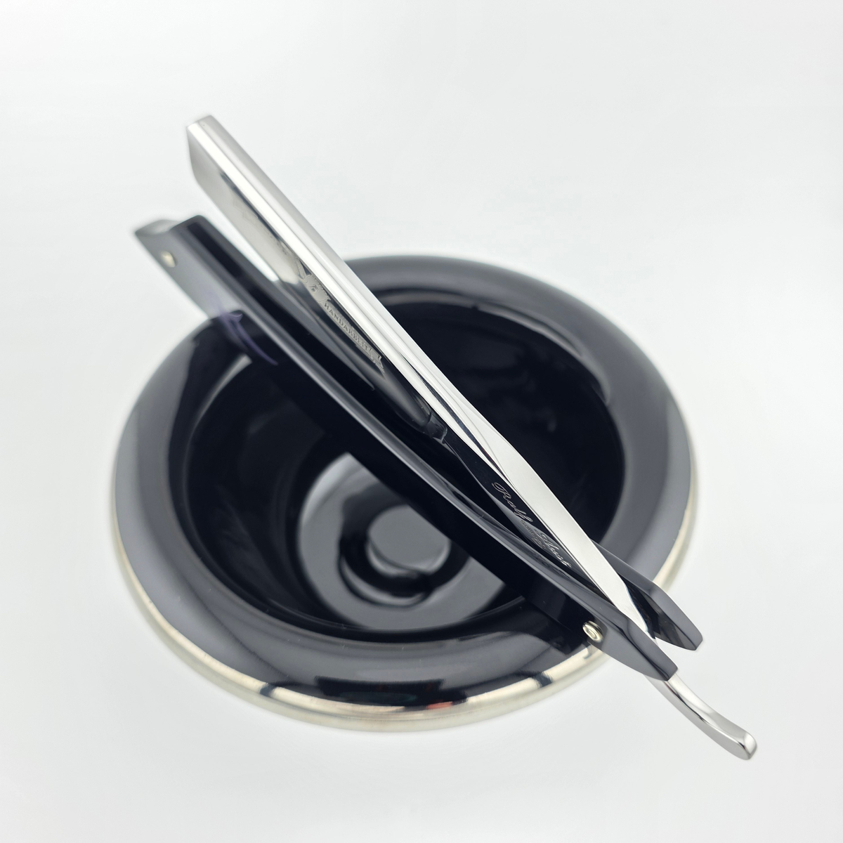 Ralf Aust 6/8 Black Acrylic Round Point Wenge Handle