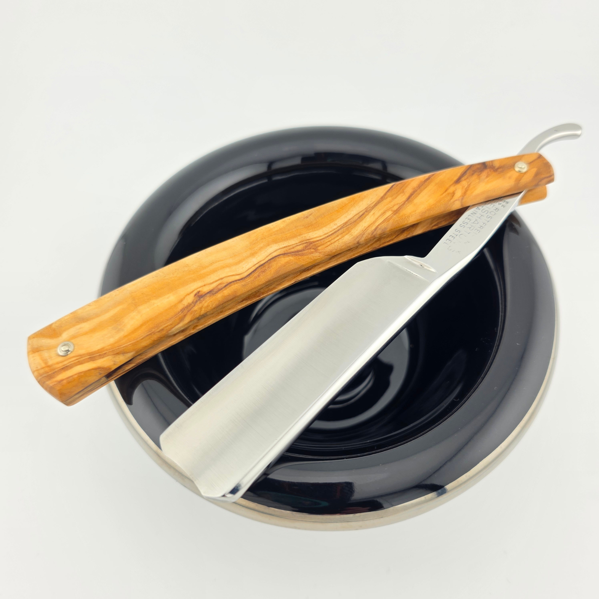 Ralf Aust 6/8 Olivewood Spanish Point Straight Razor