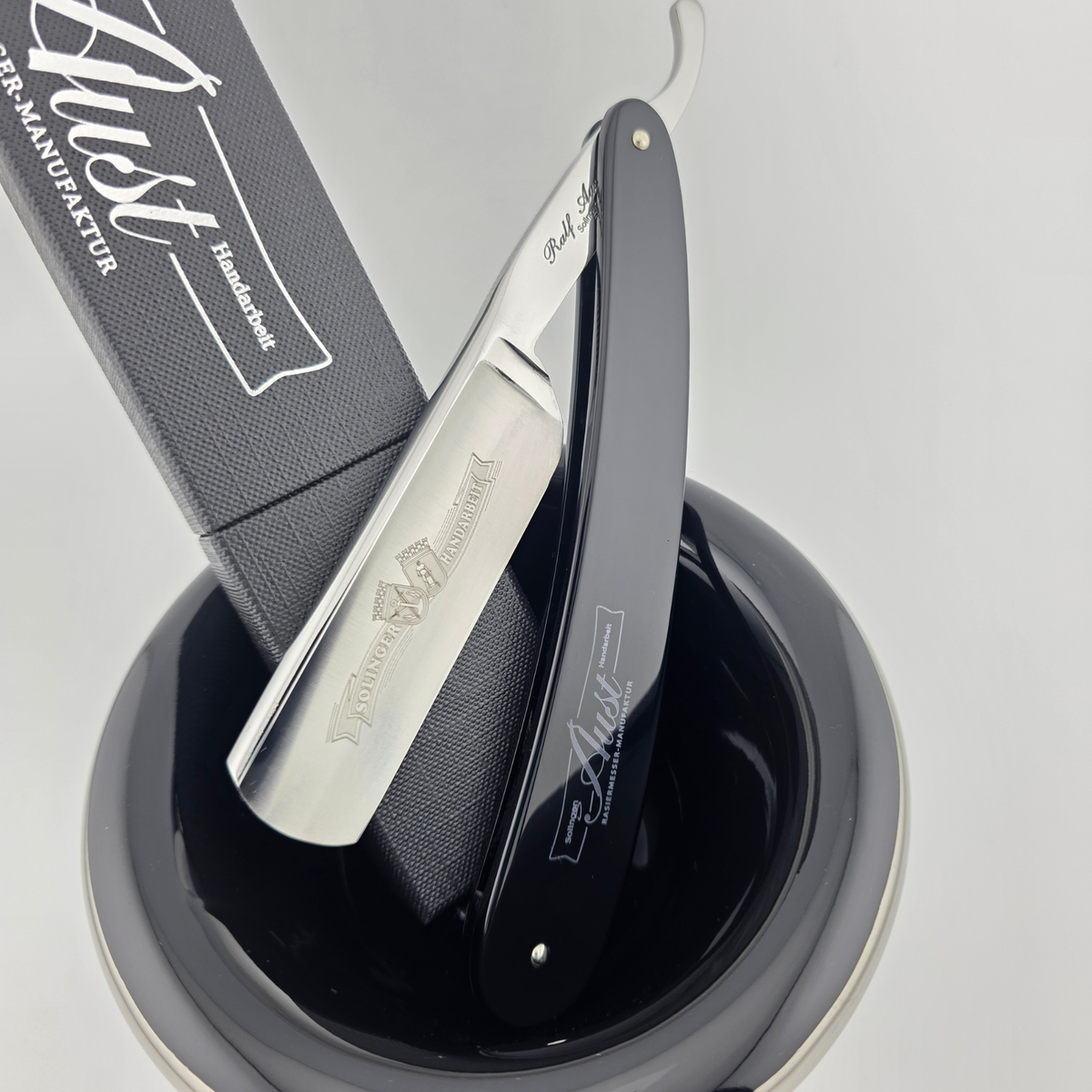 Ralf Aust 7/8 Black Acrylic Round Point Straight Razor