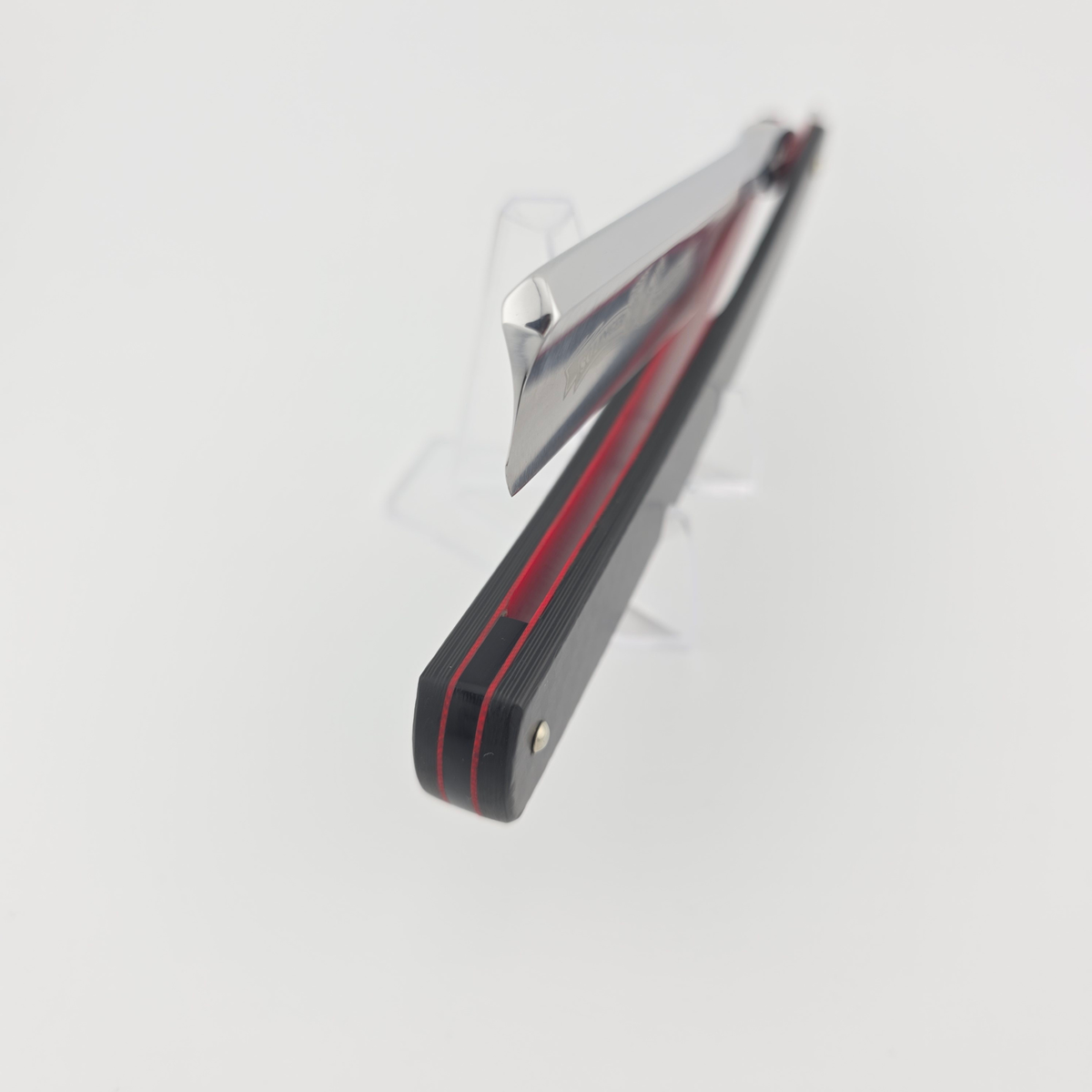 Ralf Aust 6/8 Carbon Fibre Spanish Point Straight Razor