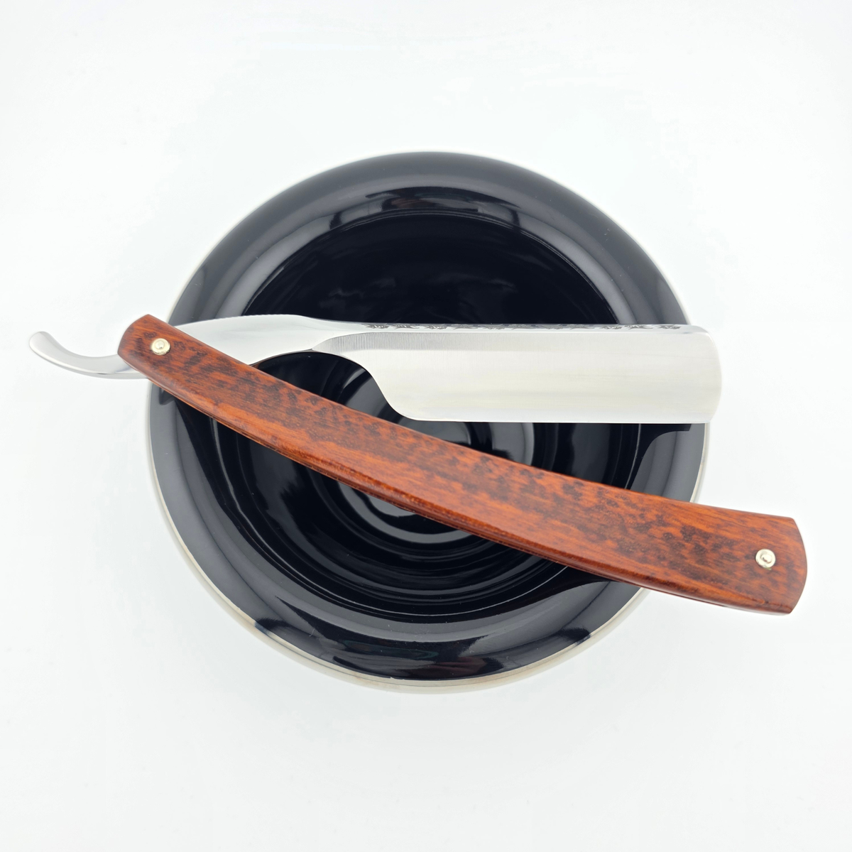 Ralf Aust 6/8 Snakewood Round Point Straight Razor