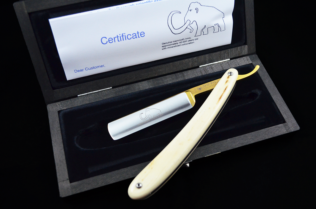 NOS Dovo Genuine Mammoth Tusk Ivory 5/8 Straight Razor