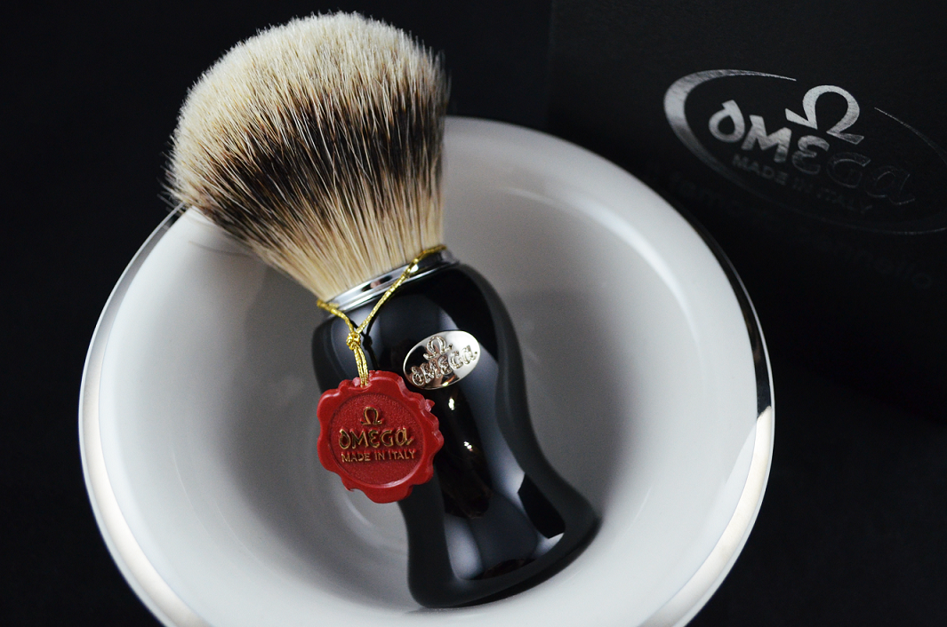 Omega 6613 Silvertip Badger Shaving Brush with Resin Handle
