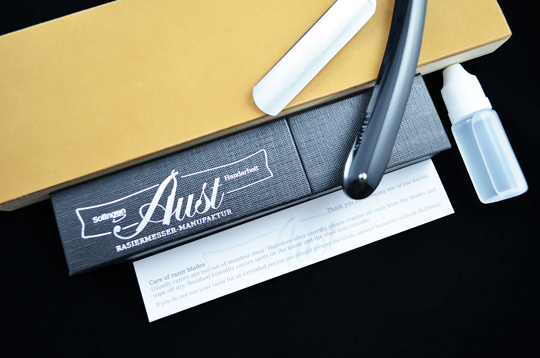 Ralf Aust 5/8 Round Point Straight Razor and Strop Set - The Classic ...